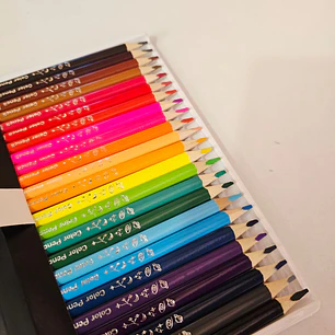 CAJITA CON 12, 18 O 24 COLORES MOD# YL231053