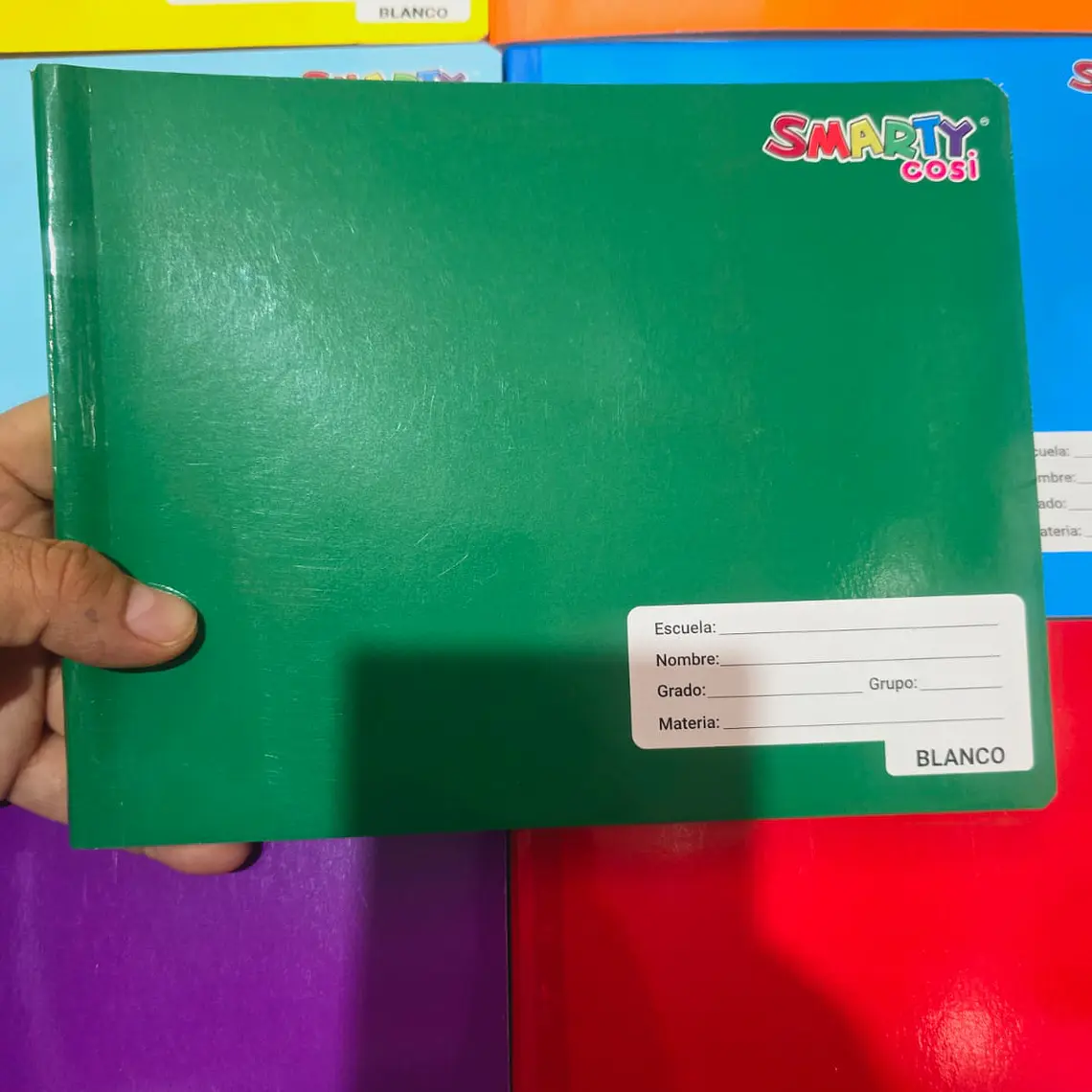 (DIBUJO) CUADERNO SMARTY COSIDO COLORES LISOS CON 100 HOJAS MOD# 08001 2
