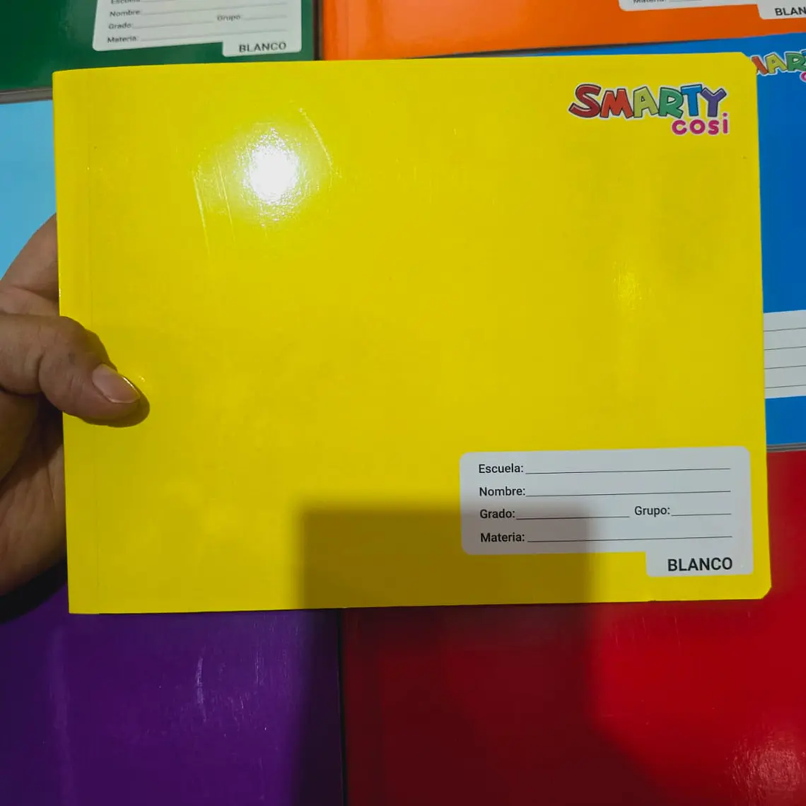 (DIBUJO) CUADERNO SMARTY COSIDO COLORES LISOS CON 100 HOJAS MOD# 08001 3