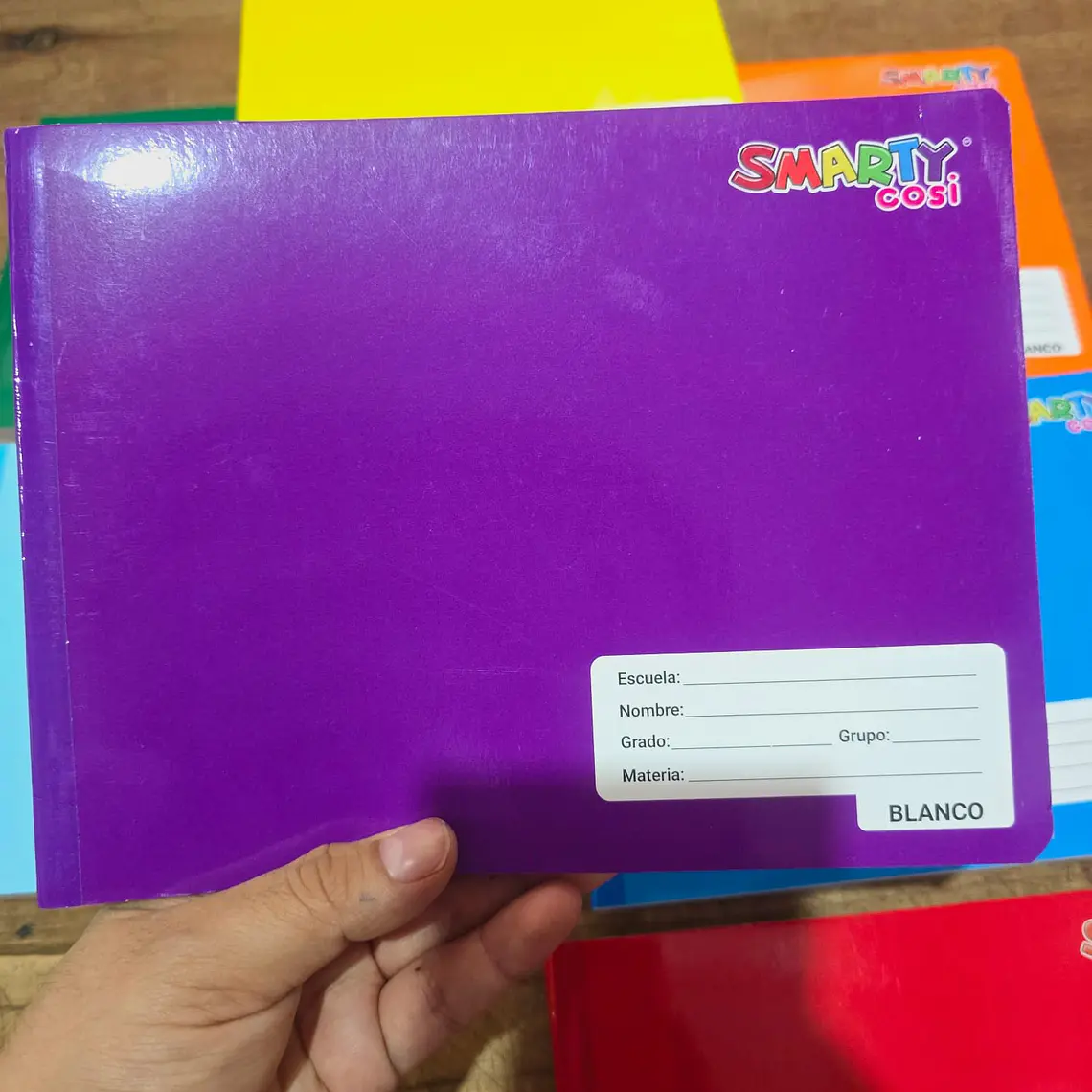 (DIBUJO) CUADERNO SMARTY COSIDO COLORES LISOS CON 100 HOJAS MOD# 08001 6