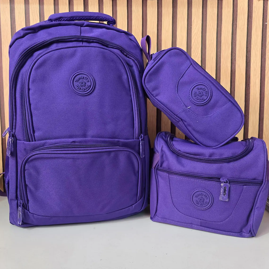 COMBO DE 3 PIEZAS MOCHILA TRENDY STAR CON LONCHERA Y LAPICERA MOD#941110 10