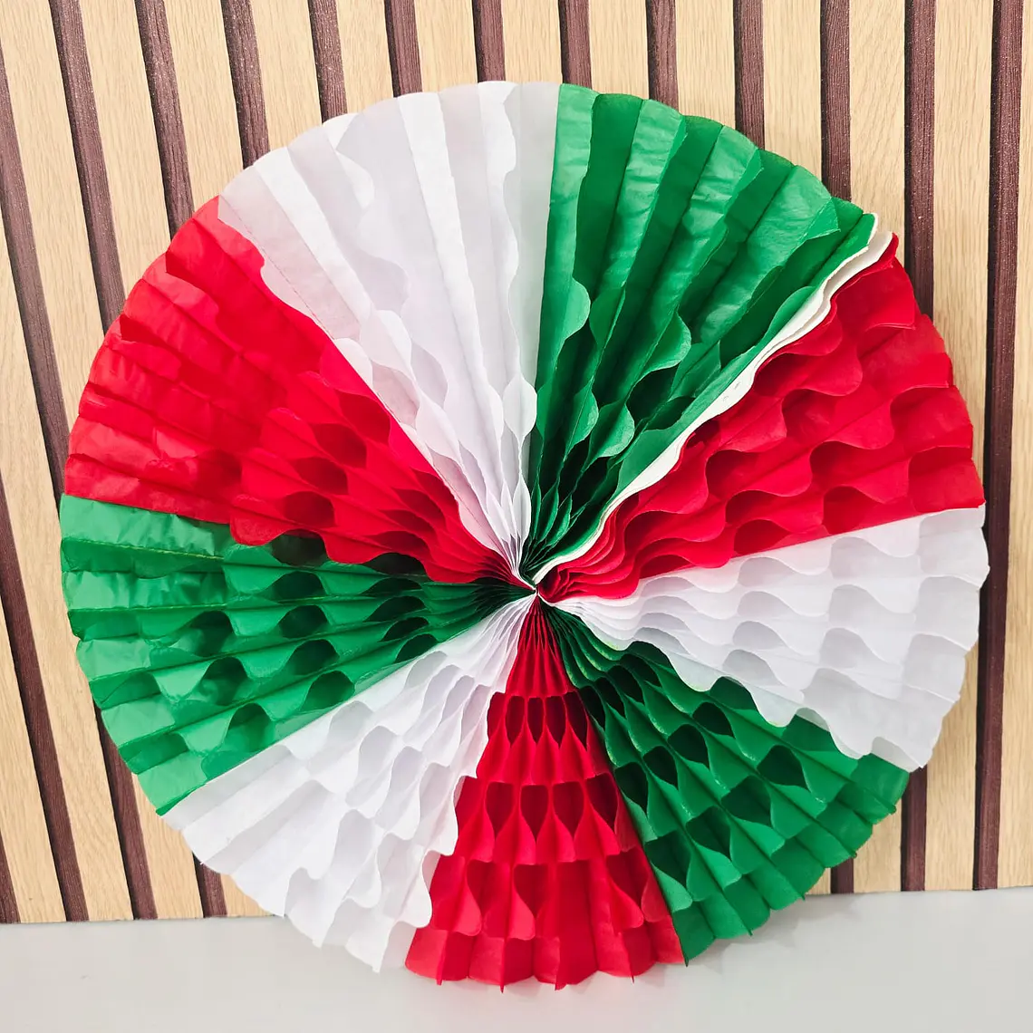 ROSETA TRICOLOR CON ESCUDO 2