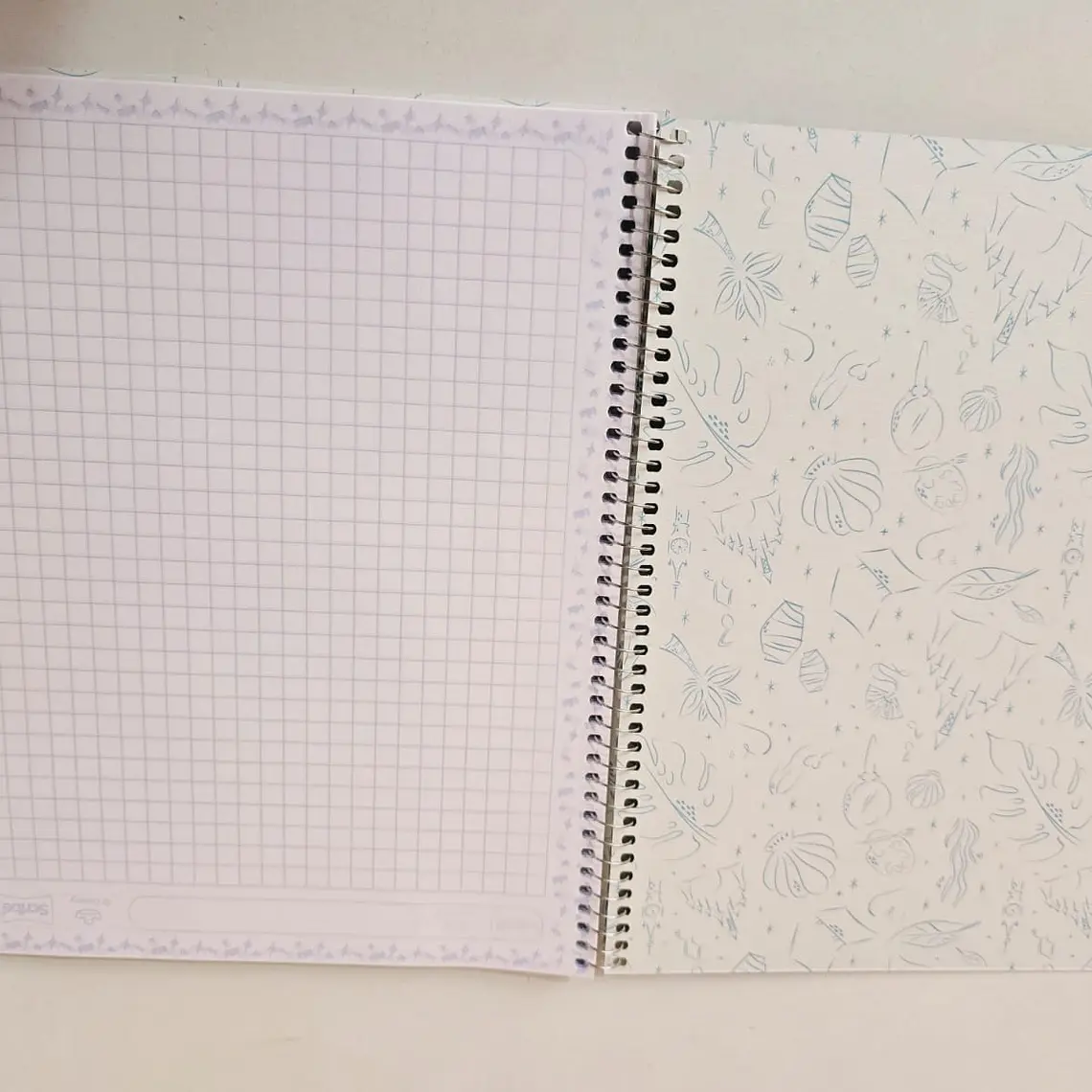(CUADROS C7) LIBRETA PROFESIONAL DISEÑO PRINCESAS CON 90 HOJAS MOD# 9853 6
