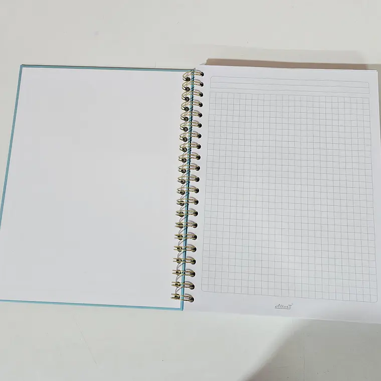 (CUADROS #7) LIBRETA PROFESIONAL CON 200 HOJAS MOD# YC006435-03 2