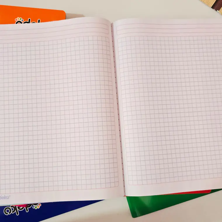 (CUADRO #7) LIBRETA COSIDA DEKO COLORES LISOS MOD# A1130-2 11