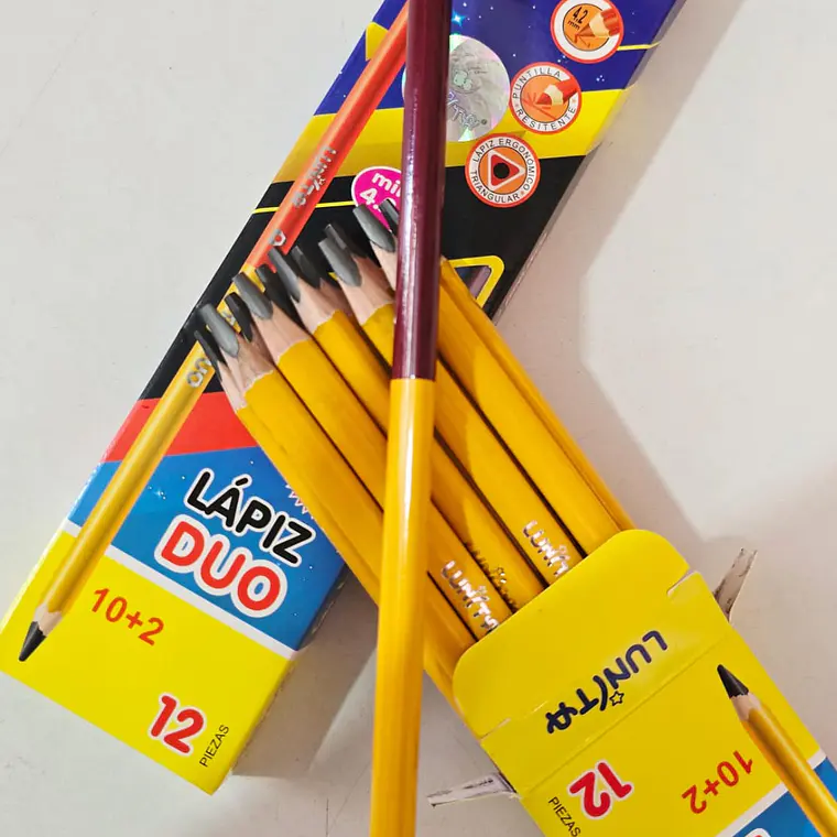 CAJITA CON 12 LÁPICES DÚO MOD# L300 2