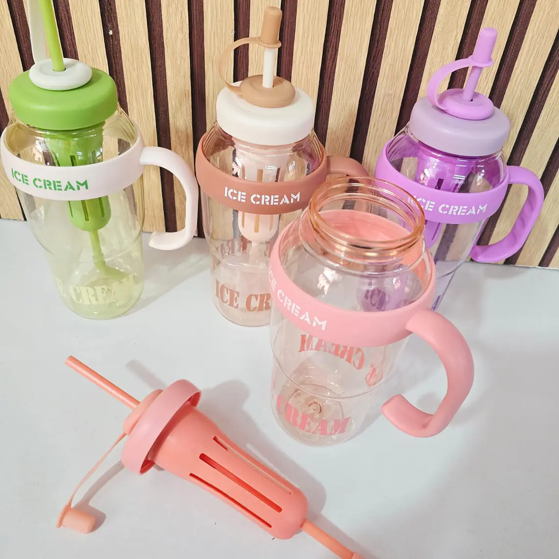 BOTE PARA AGUA DE 1100ML ICE CREAM MOD# SN-66 3
