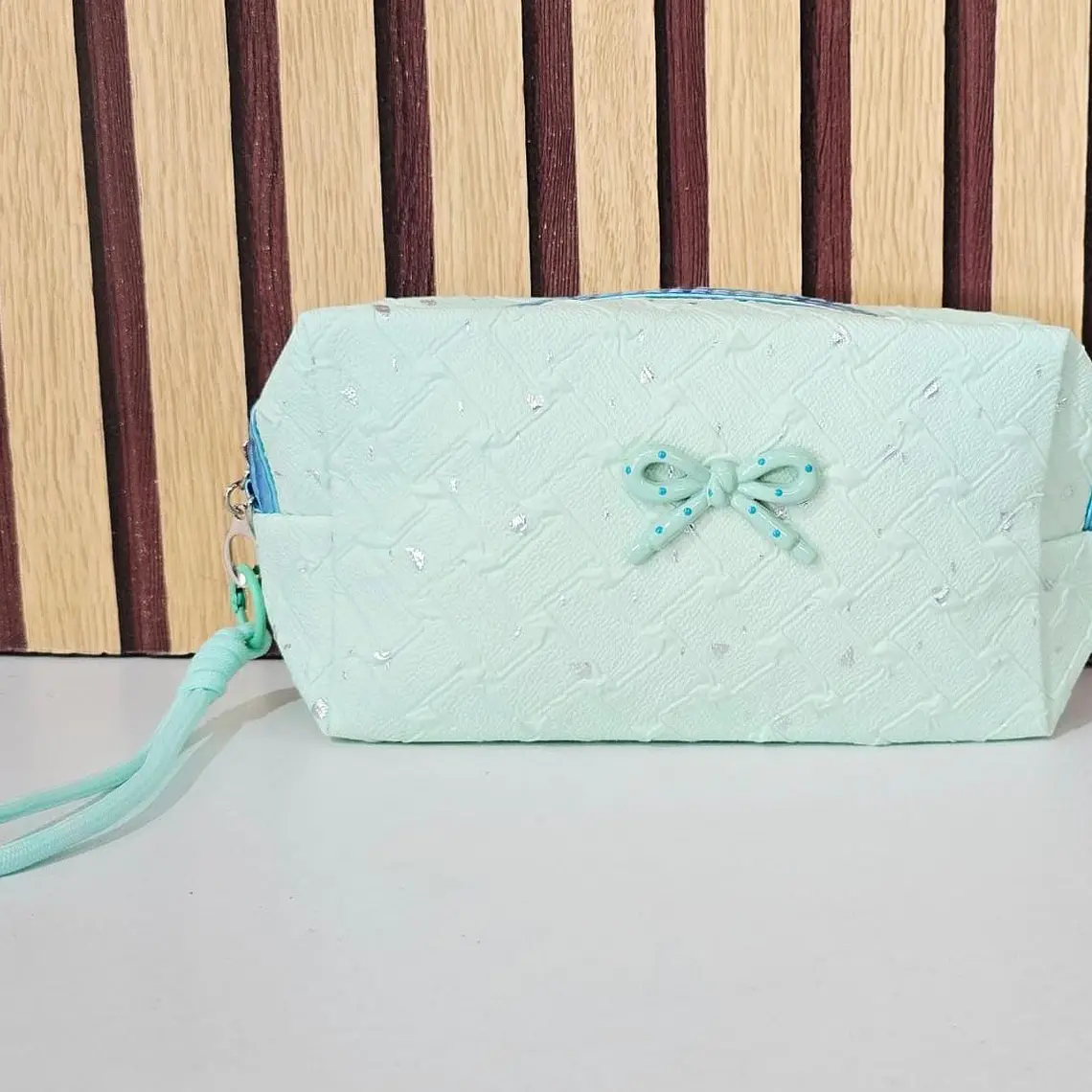 LAPICERA / COSMETIQUERA MOÑO LOVE MOD# WL-1243 2