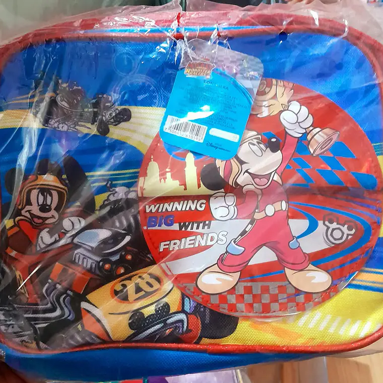 LONCHERAS TÉRMICAS INFANTILES VARIOS PERSONAJES 12
