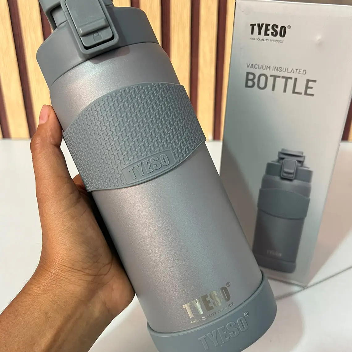 TERMO RÉPLICA TYESO DE 750ML MOD# TS-01-01032-206, 02, Y 03 6