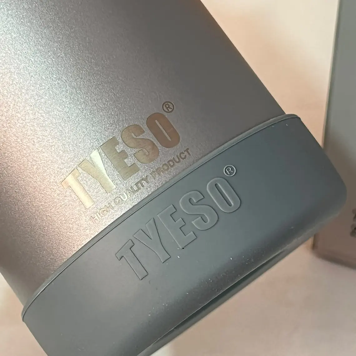 TERMO RÉPLICA TYESO DE 750ML MOD# TS-01-01032-206, 02, Y 03 9
