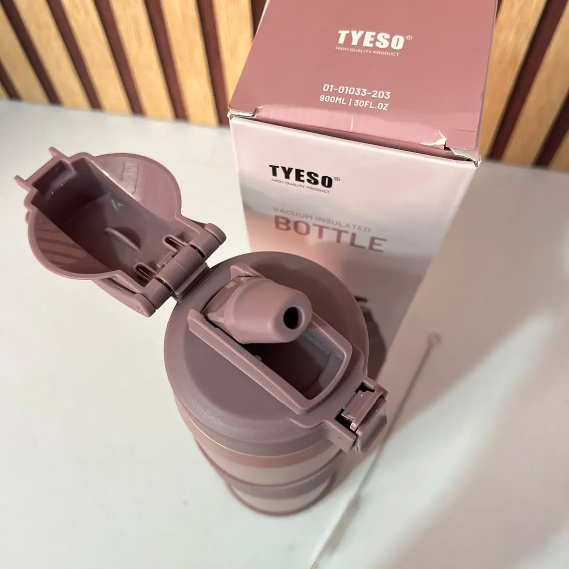 TERMO RÉPLICA TYESO DE 900ML MOD# TS-01-01033-202, 203 y 208 9