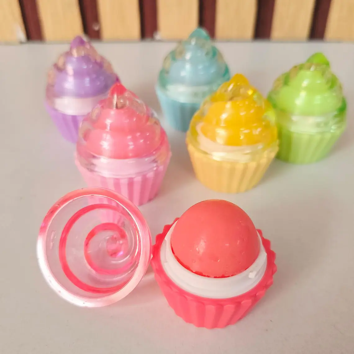 BÁLSAMO LABIAL HUMECTANTE CUPCAKES MOD# 8332 1
