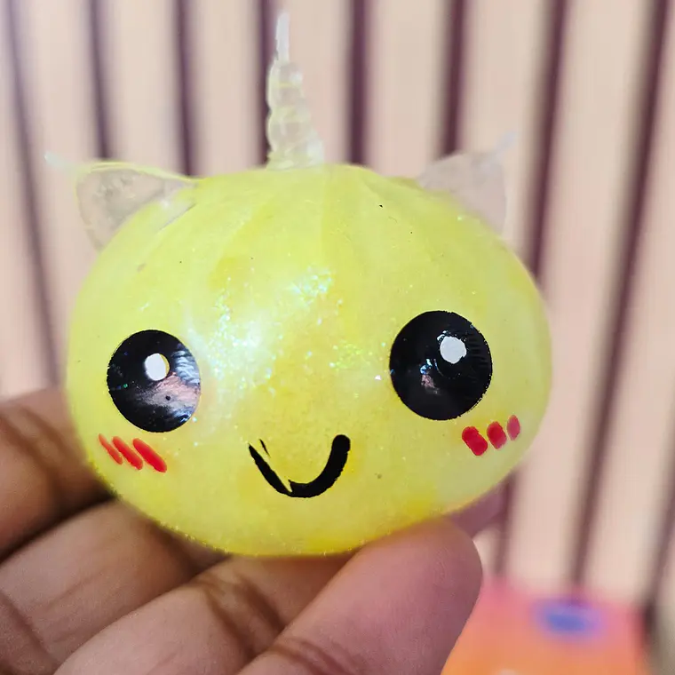 SQUISHY DUMPLING UNICORNIO (BRILLA EN LA OSCURIDAD) MOD# BZ-006 2