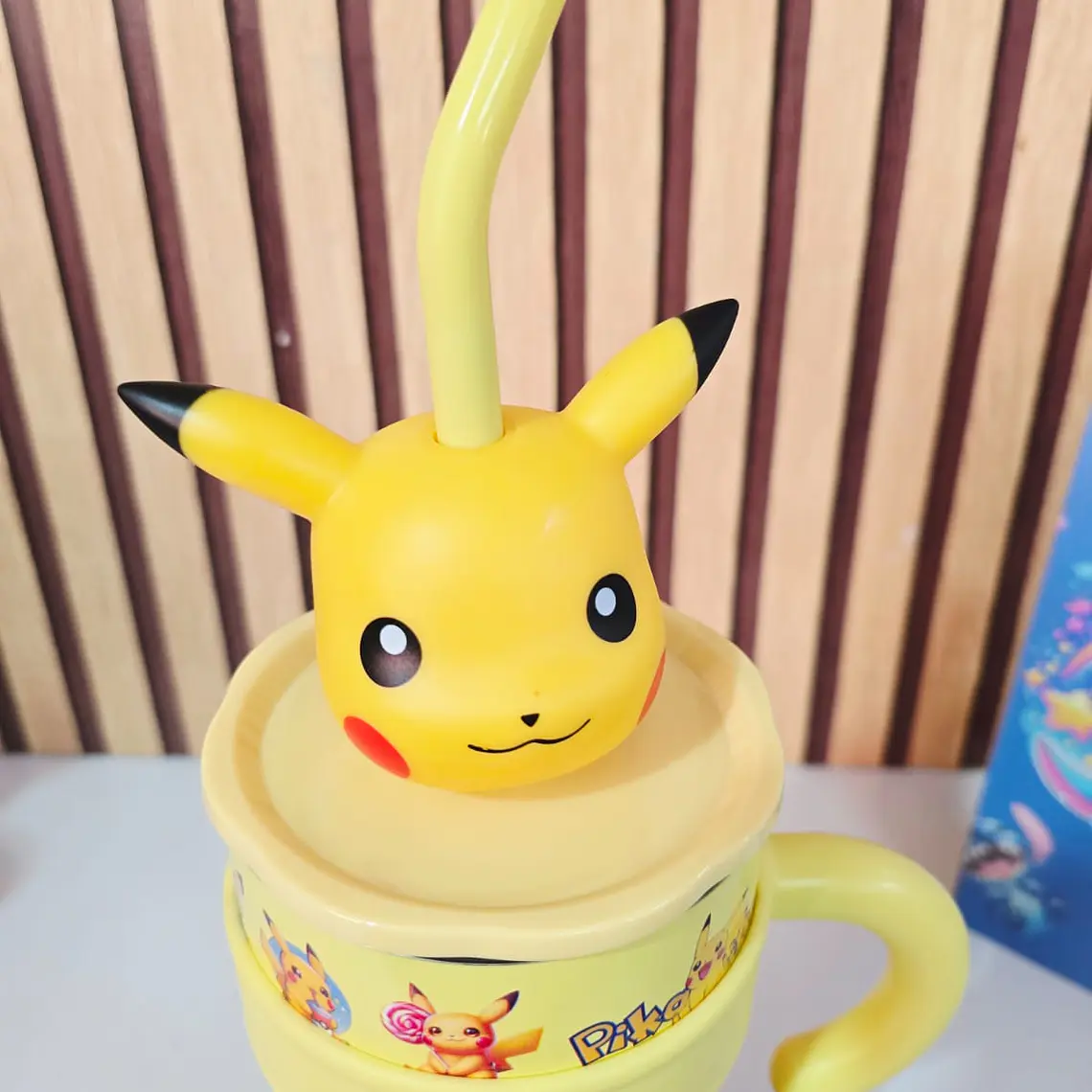 TERMO DE 1200ML CON ASA VARIOS PERSONAJES MOD# 25-TERMO-136 8
