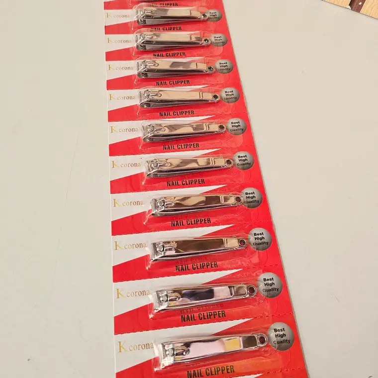 TIRA CON 12 CORTA UÑAS GRANDES MOD# 368 2