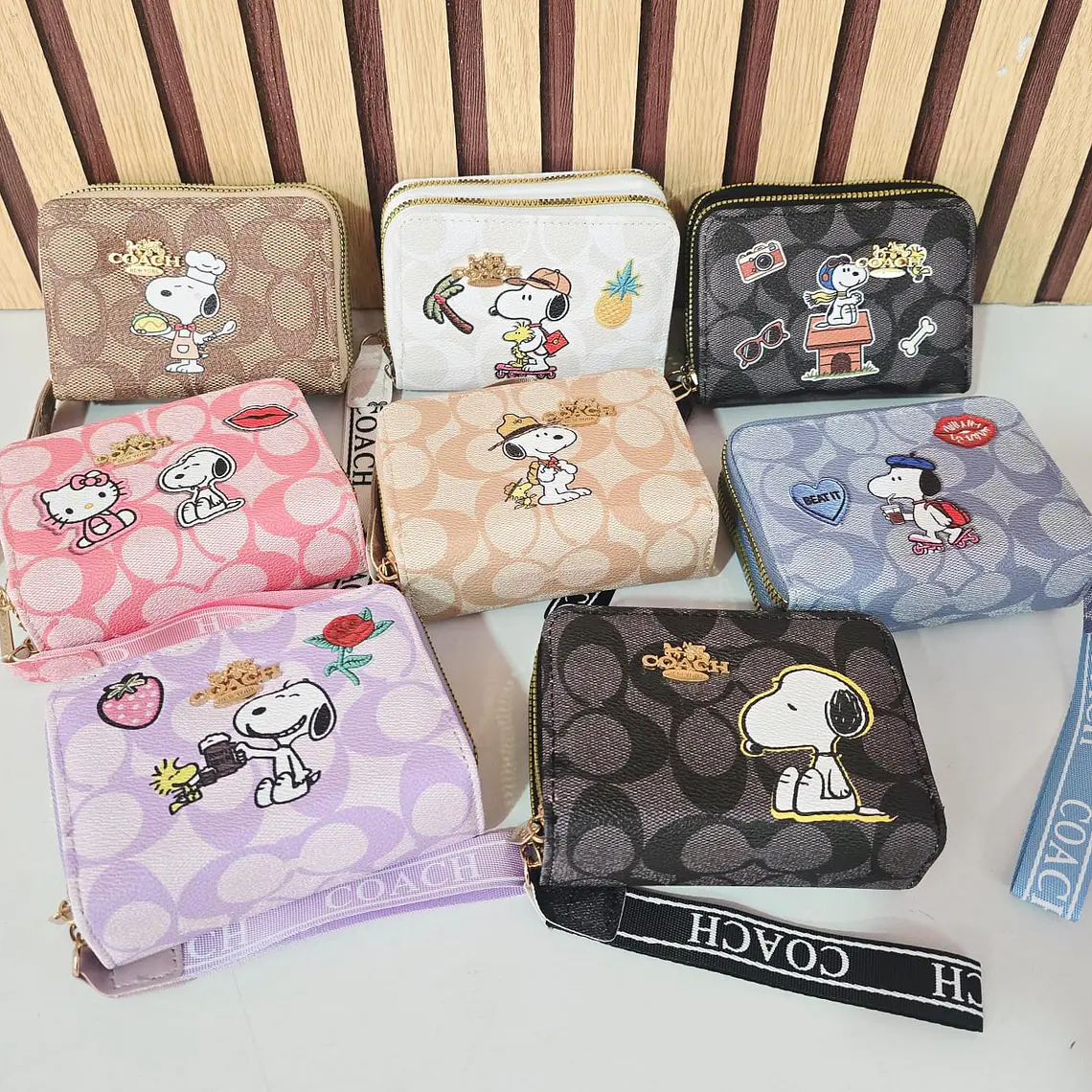 CARTERA/MONEDERO DOBLE CIERRE (SNOOPY) MOD# WLW6-42 1