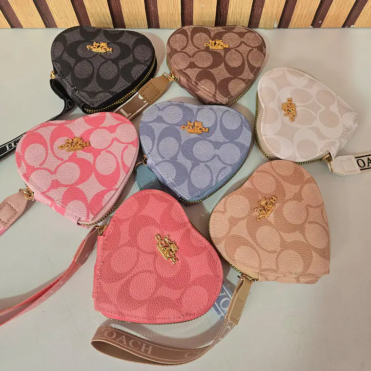 MONEDERO EN FORMA DE CORAZÓN (COACH) MOD# PP26-009 5
