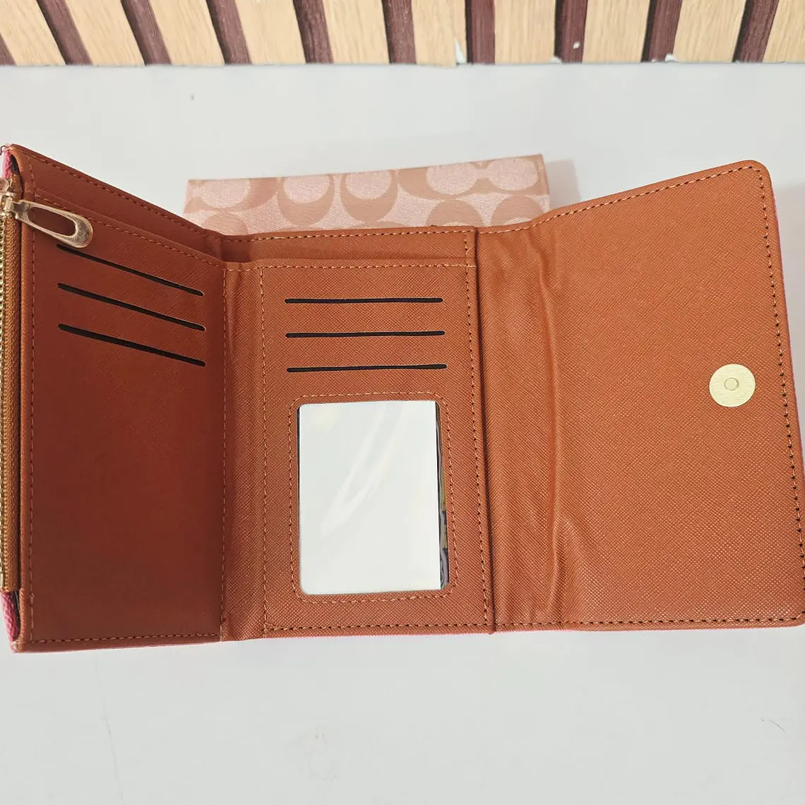 CARTERA COACH PARA DAMA MOD# WLW6-40 8