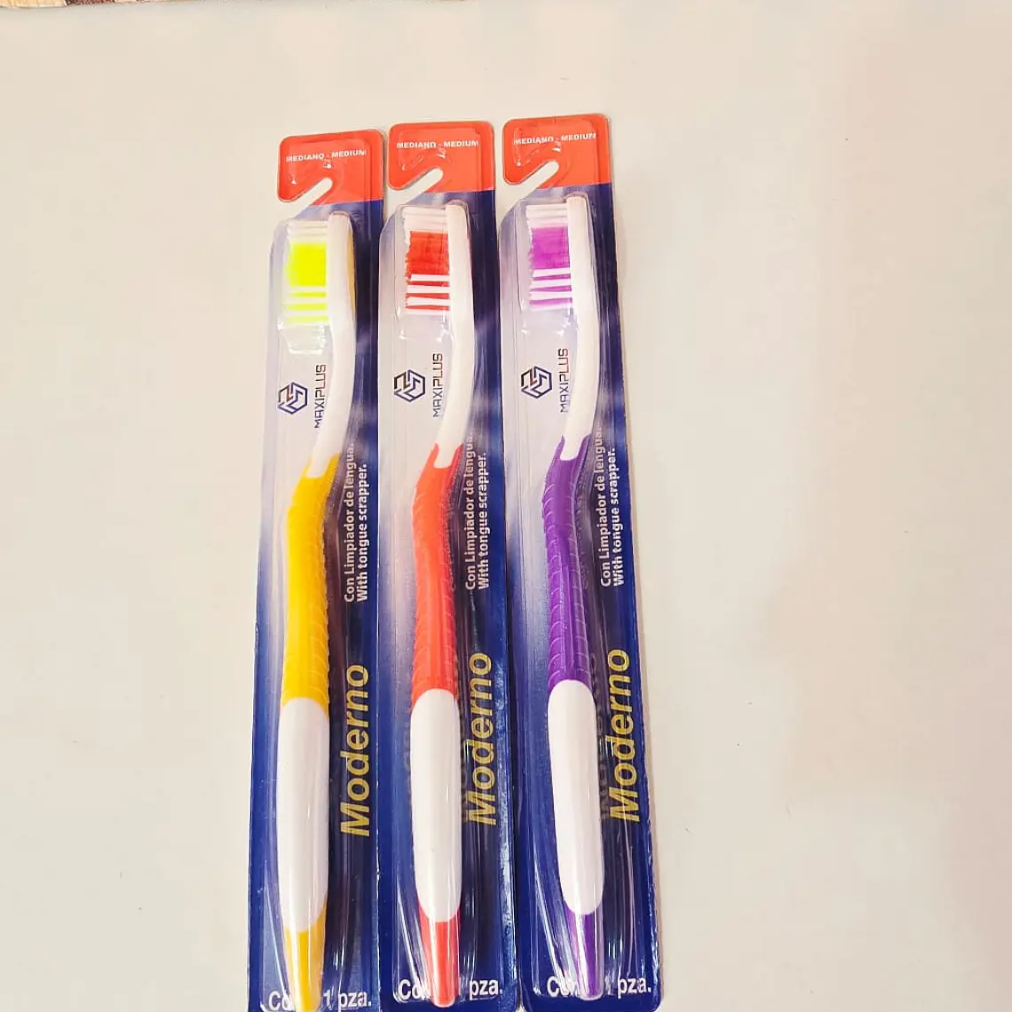 PAQ. DE 3 CEPILLOS DENTALES PARA ADULTO MOD# 4115  🪥🦷 2