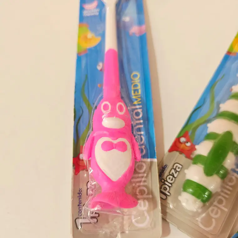 PAQ. DE 3 CEPILLOS DENTAL INFANTIL MOD# 0985 🪥🦷 4