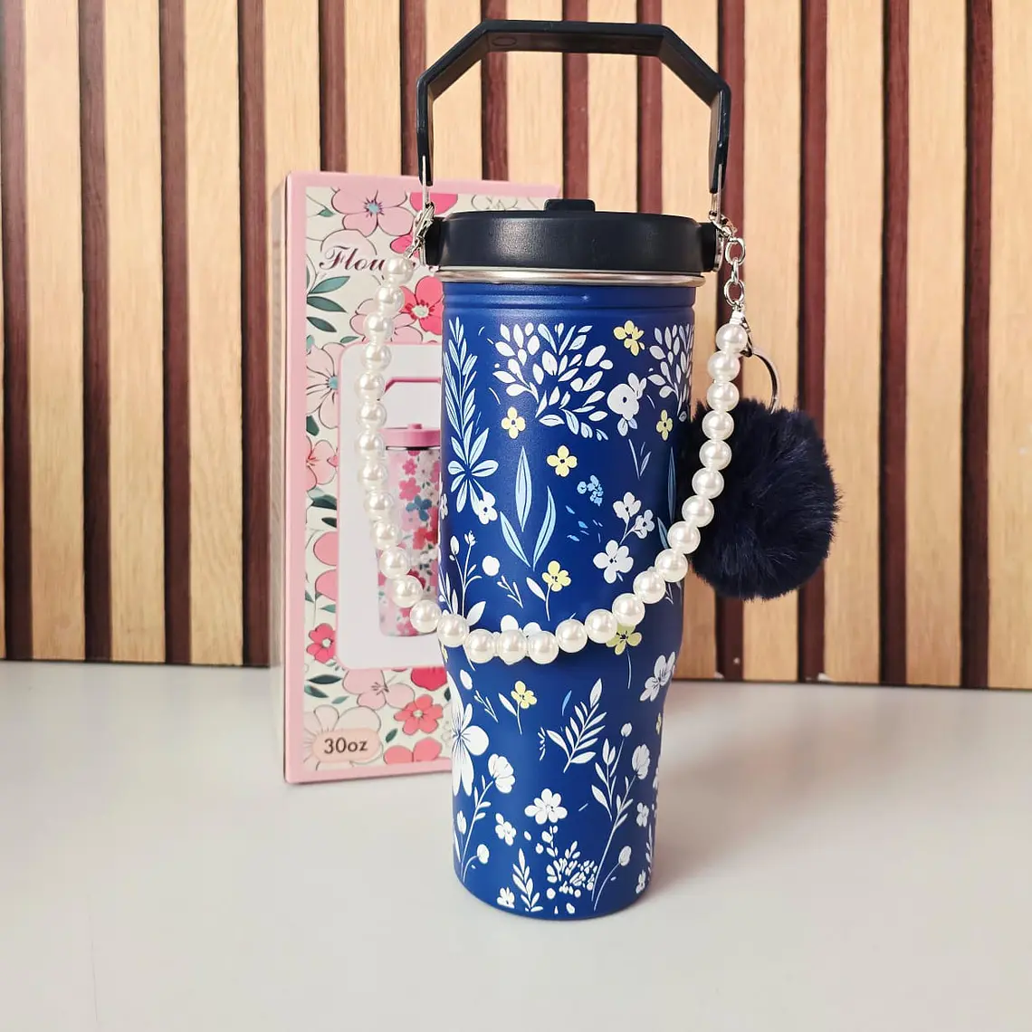 VASO TÉRMICO DE 887ML CON POMPÓN Y PERLAS MOD# VASOS C20 2
