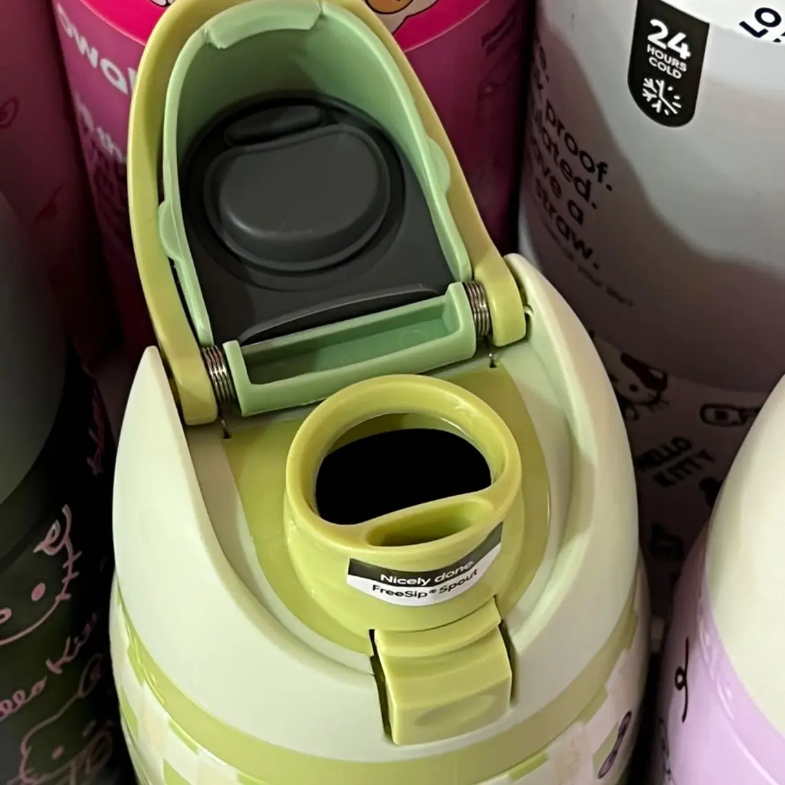 TERMO HELLO KITTY DE 945ML MOD# PD-0104 13