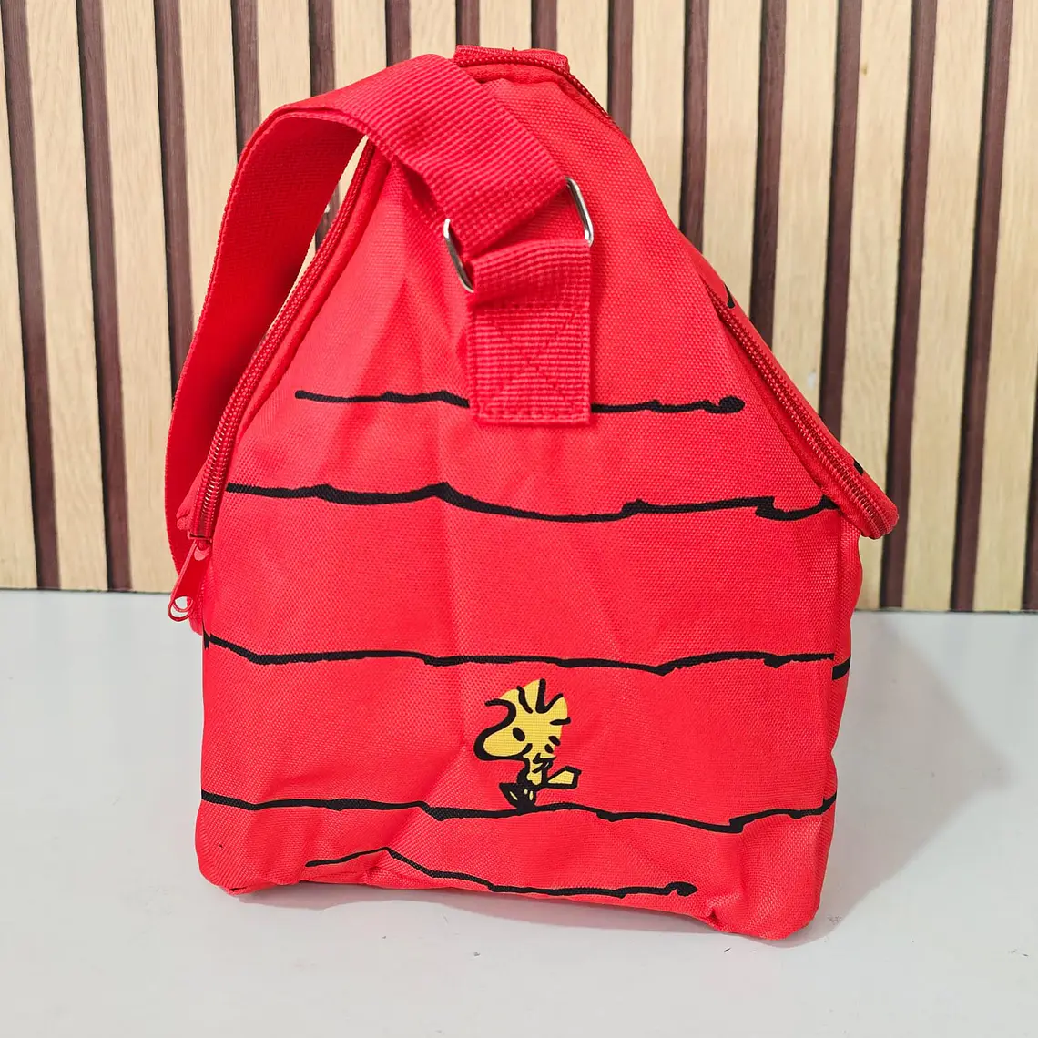 LONCHERA TÉRMICA SNOOPY AZUL O ROJA 5