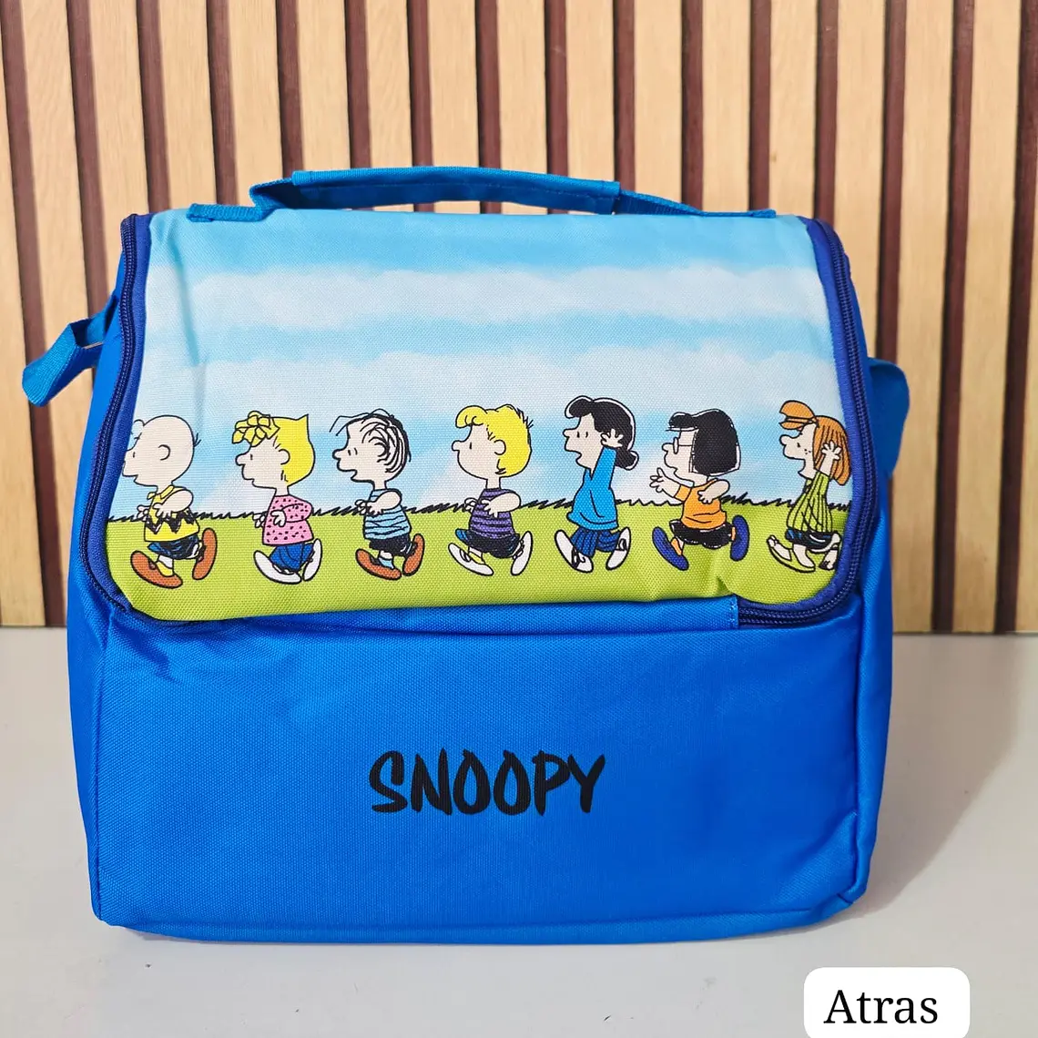 LONCHERA TÉRMICA SNOOPY AZUL O ROJA 3