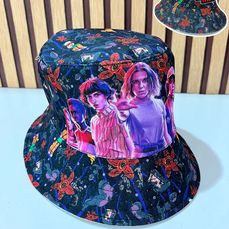 SOMBRERO JUVENIL VARIOS PERSONAJES 2