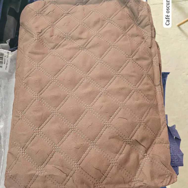 CUBRE COLCHÓN IMPERMEABLE MATRIMONIAL + 2 FUNDAS PARA ALMOHADA MODELO #T-30088 3