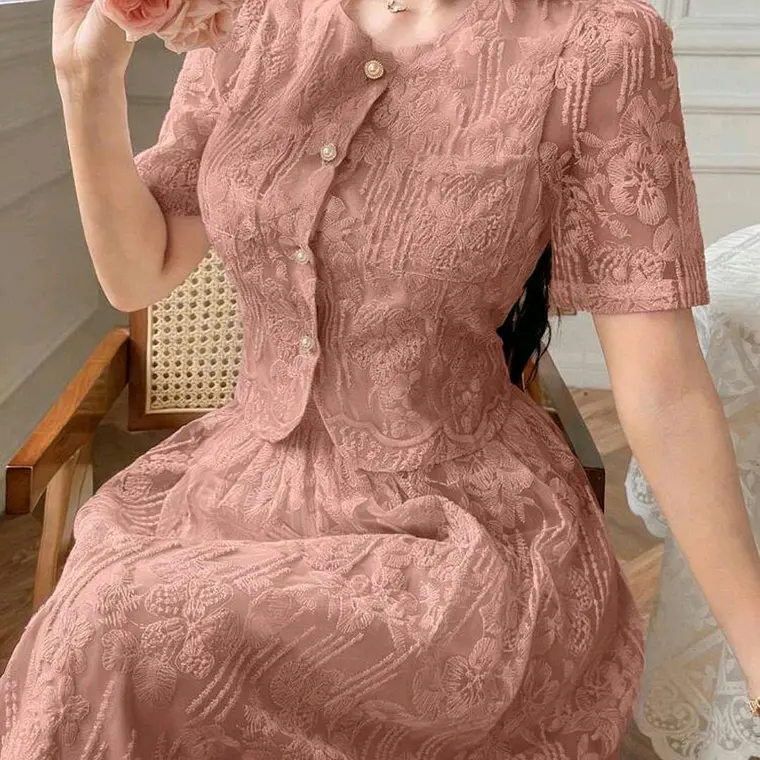 FALDA CON CON BLUSA  TALLA CH COLOR ROSA PALO 4