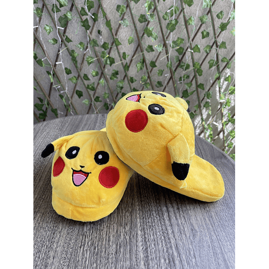 Preventa Pantuflas Pokemon Pikachu