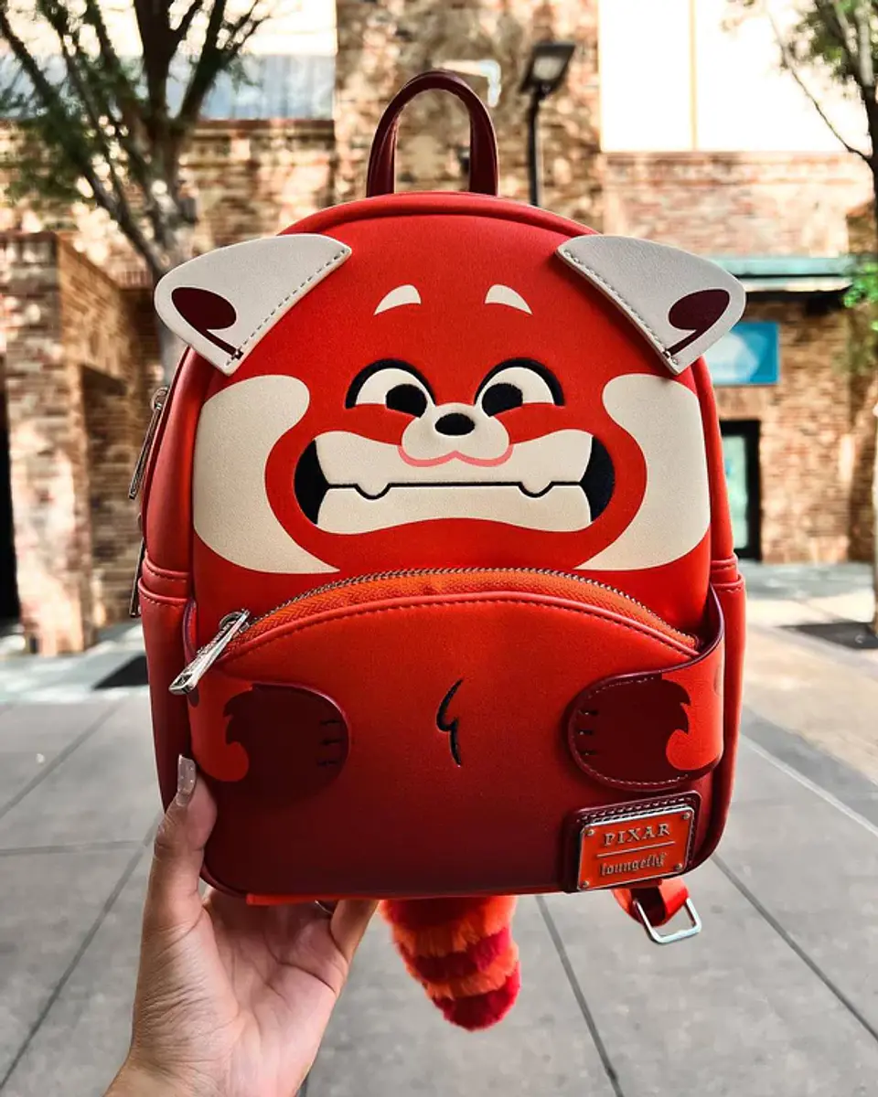 Preventa Mochila Loungefly Turning Red  5