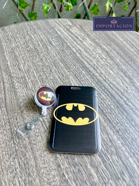 Preventa Portacredencial Vertical + Hebilla Retractil Batman