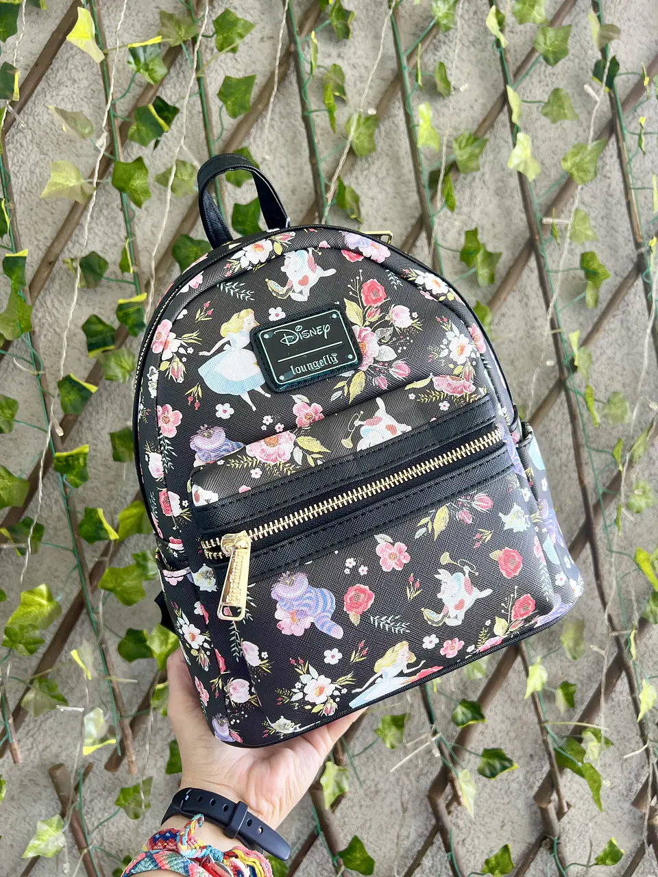 Preventa Mochila Alicia en el País de las Maravillas Loungefly 2