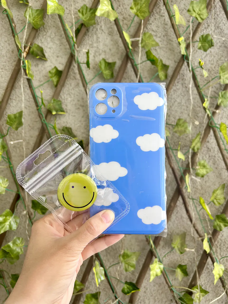 Preventa Carcasa iPhone Nubes + Pop Grip 3