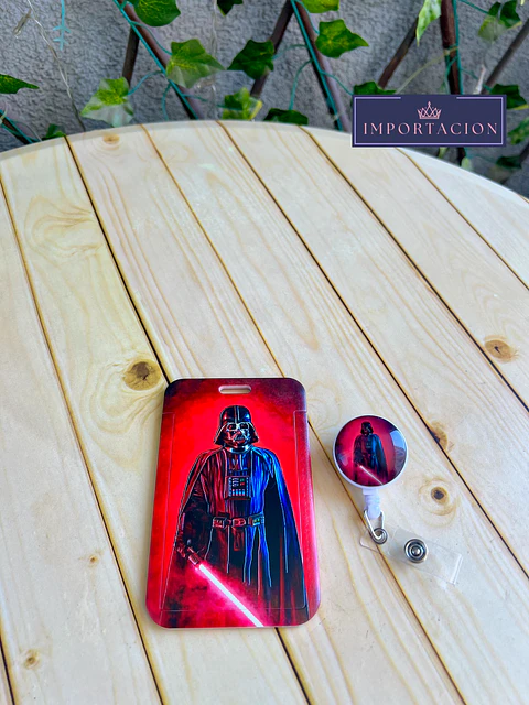 Preventa Portacredencial Vertical + Hebilla Retractil Darth Vader