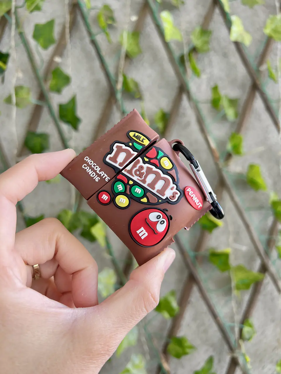 Preventa carcasas Airpods M&M Peanut 2