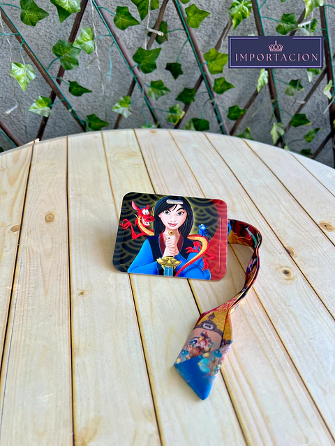 Preventa Portacredencial Horizontal + Lanyard Mulan 