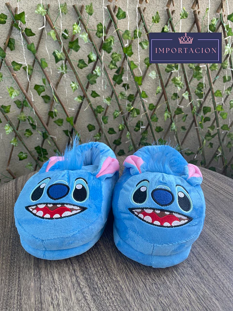 Preventa Pantuflas Stitch cerradas