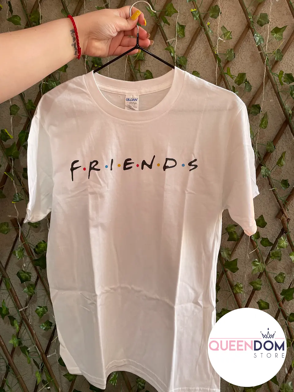 Polera Unisex Blanca Friends 2