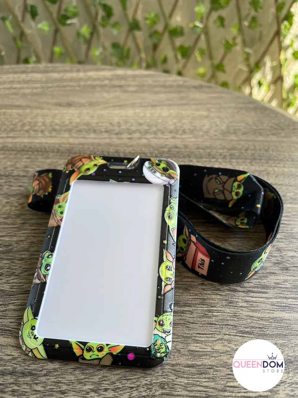 Preventa Portacredencial + Lanyard Baby Yoda 2