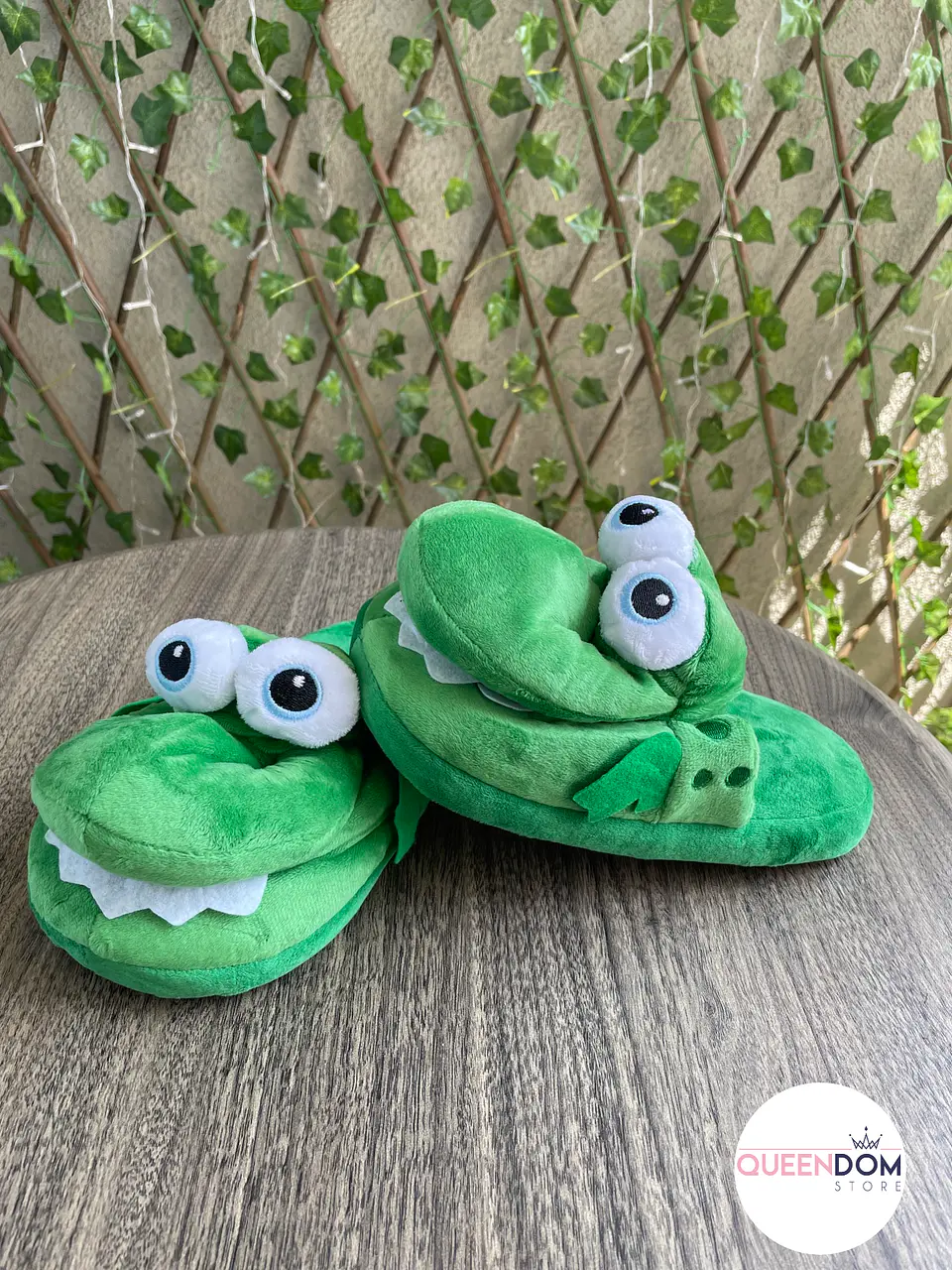 Preventa Pantuflas Cocodrillo con movimiento 2