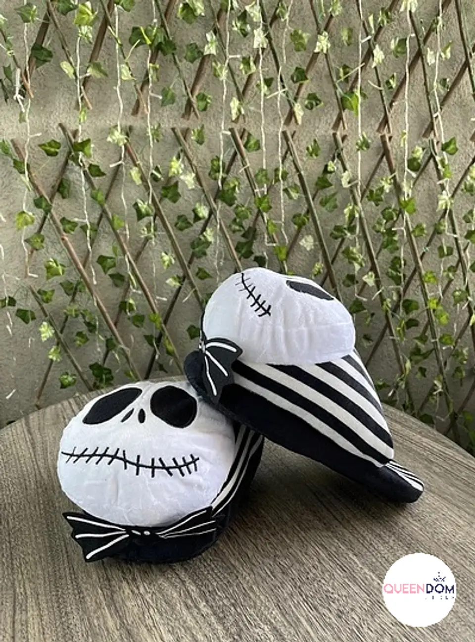Preventa Pantuflas Jack Skellington modelo abiertas 2