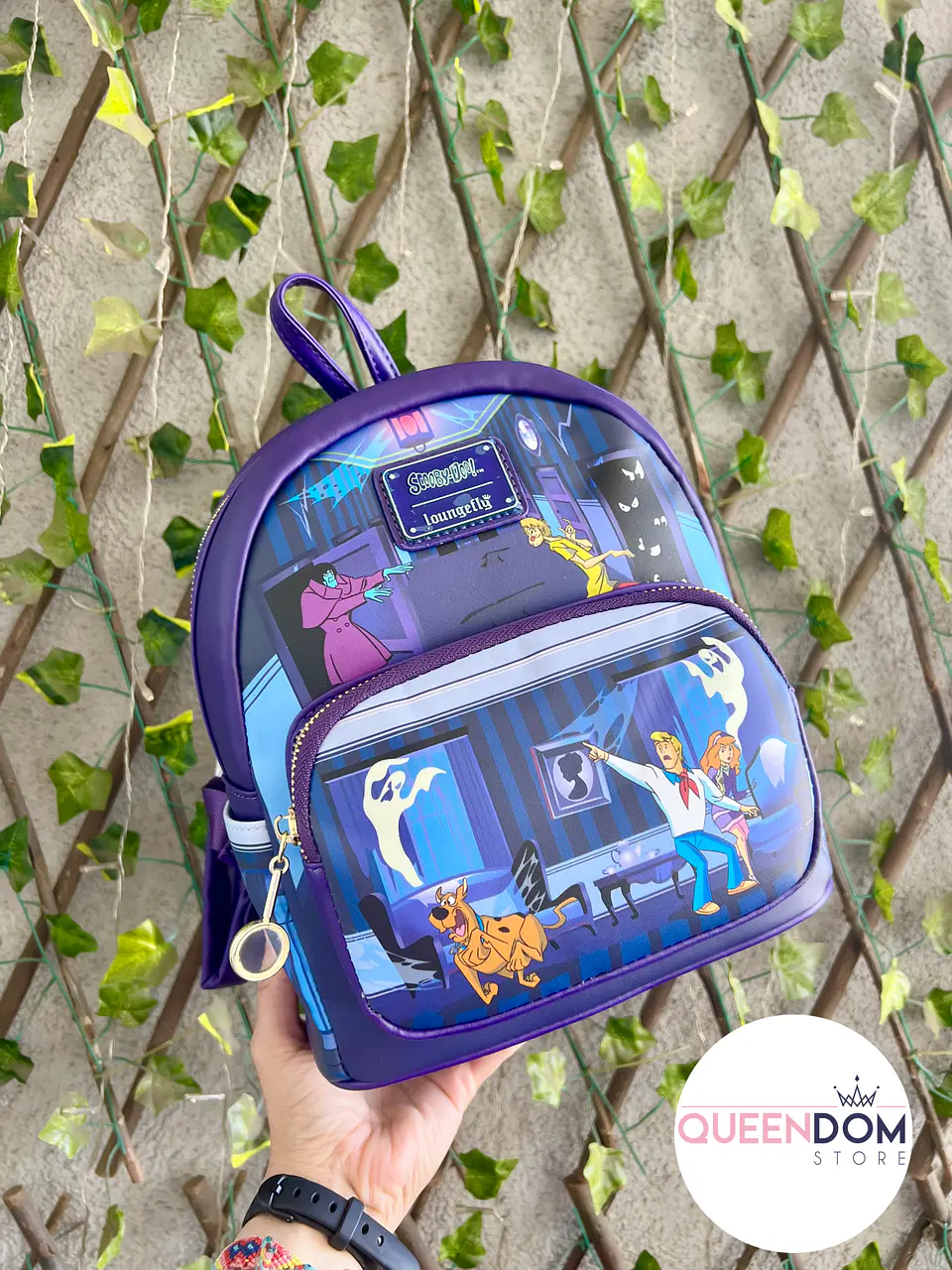 Preventa Mochila Loungefly Scooby Doo Brilla en la Oscuridad 2