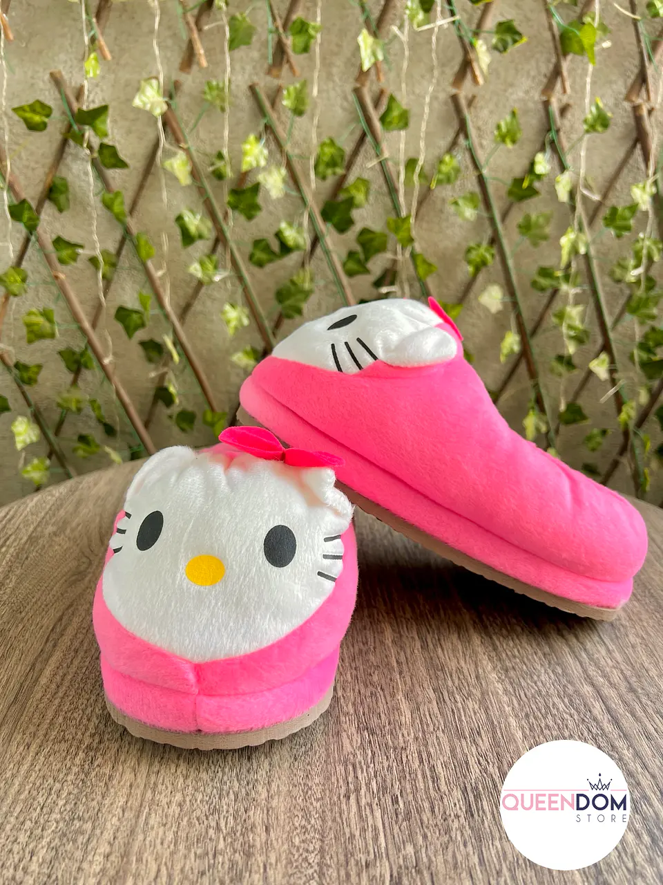 Preventa Pantuflas Cerrada Hello Kitty  5