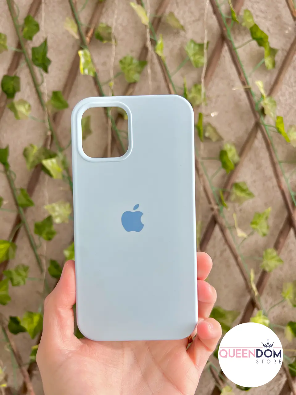 Carcasa iPhone Silicona Con Logotipo Celeste 1