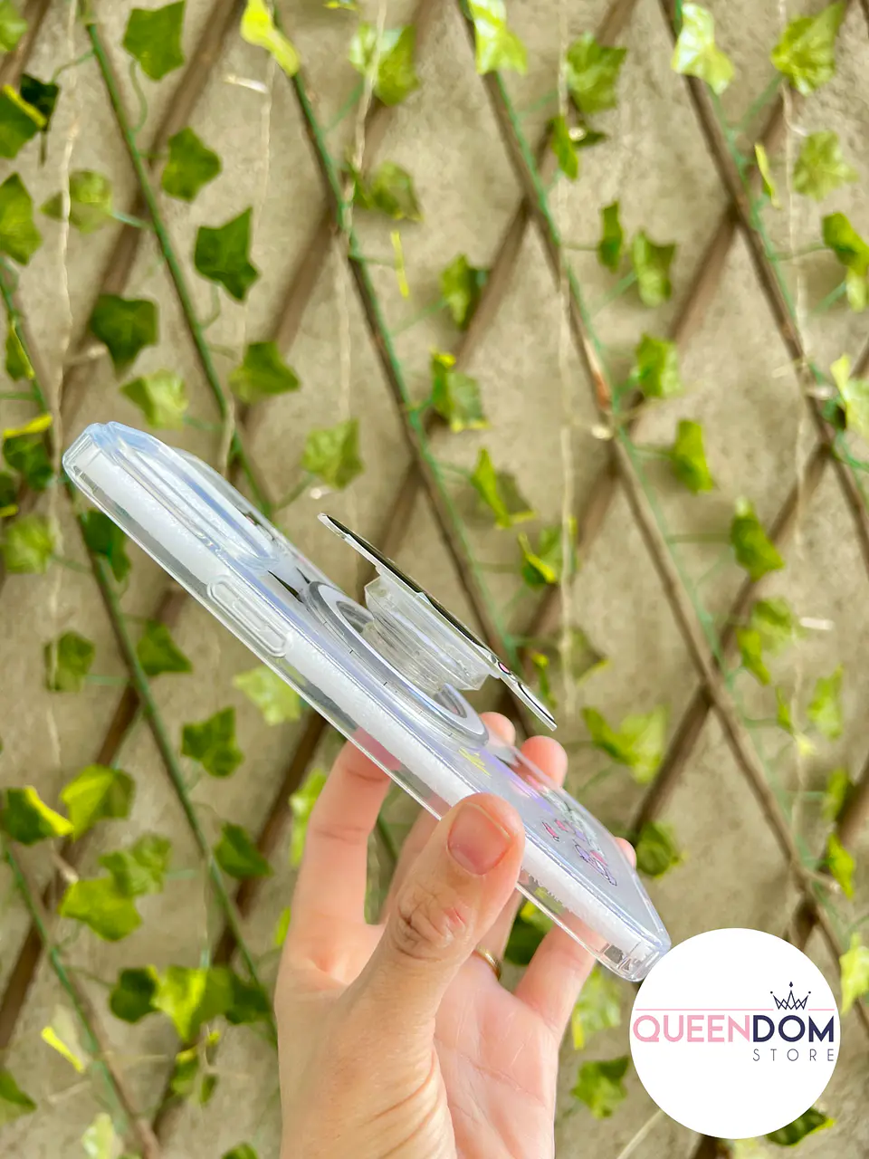 Preventa Carcasa transparente Kuromi + grip 5