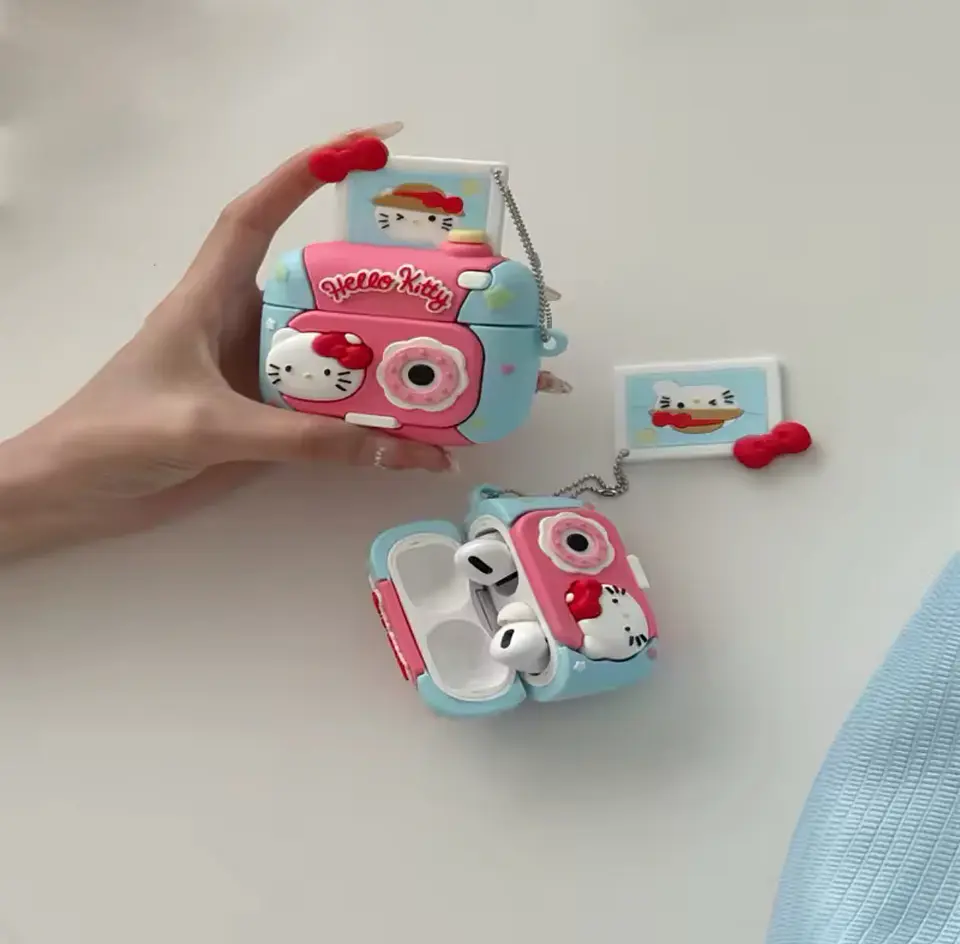 Preventa Carcasa Airpods Hello Kitty Camara 2